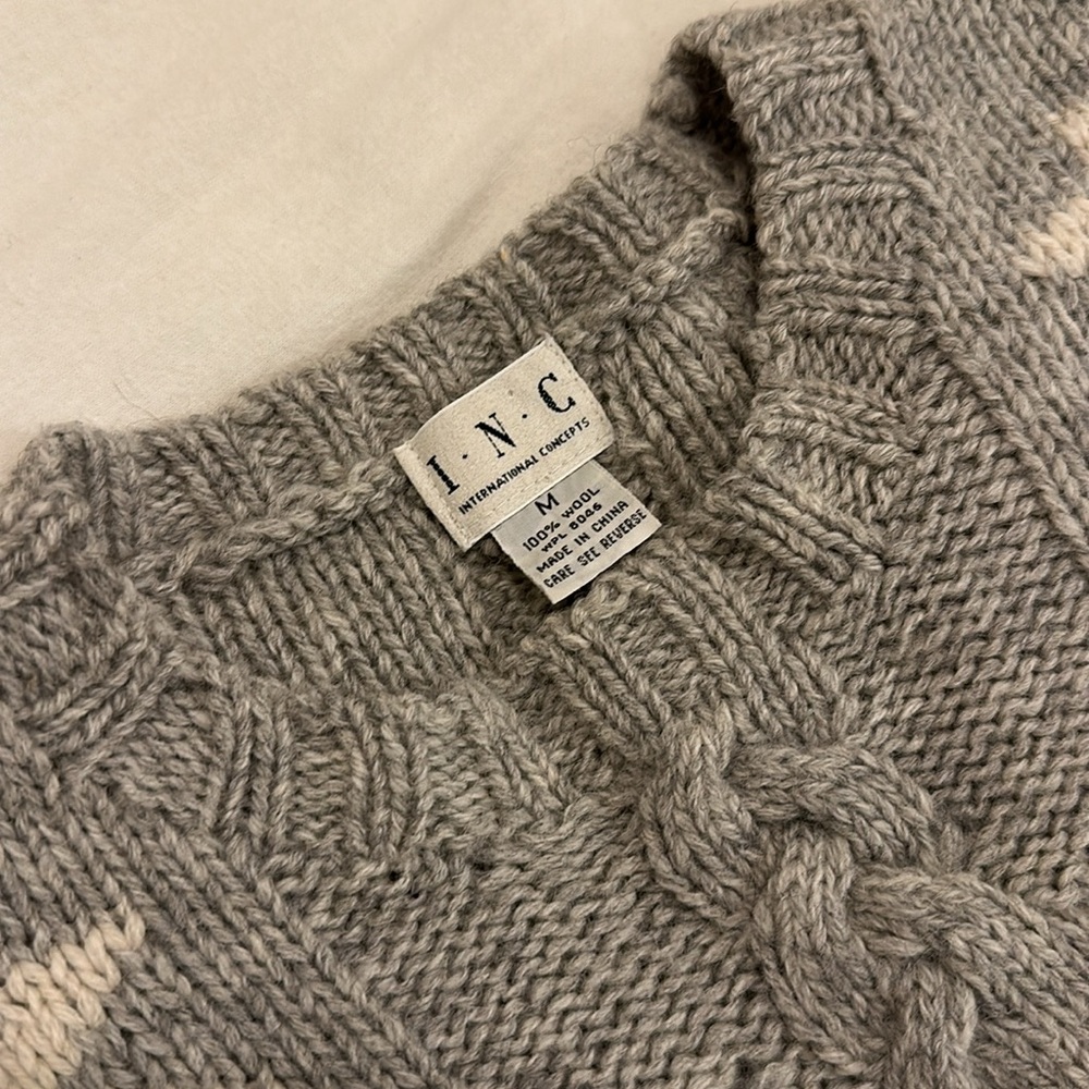 Vintage 100% Wool INC Sweater - Picture 7 of 7
